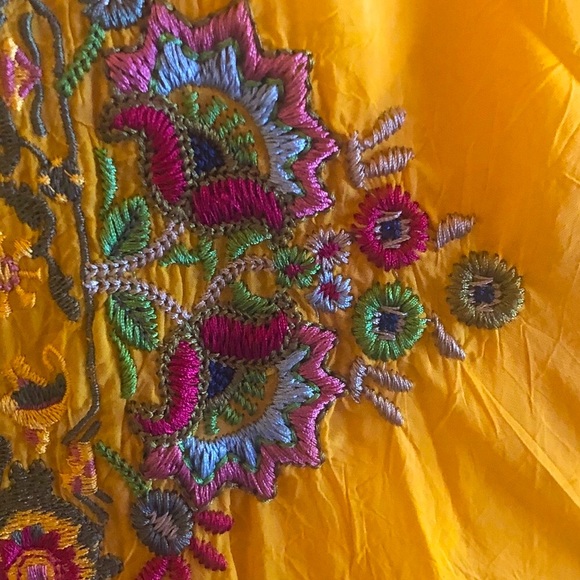Long Sleeve Johnny Was Yellow 100% Silk Button Down Embroidered Blouse - Picture 6 of 9